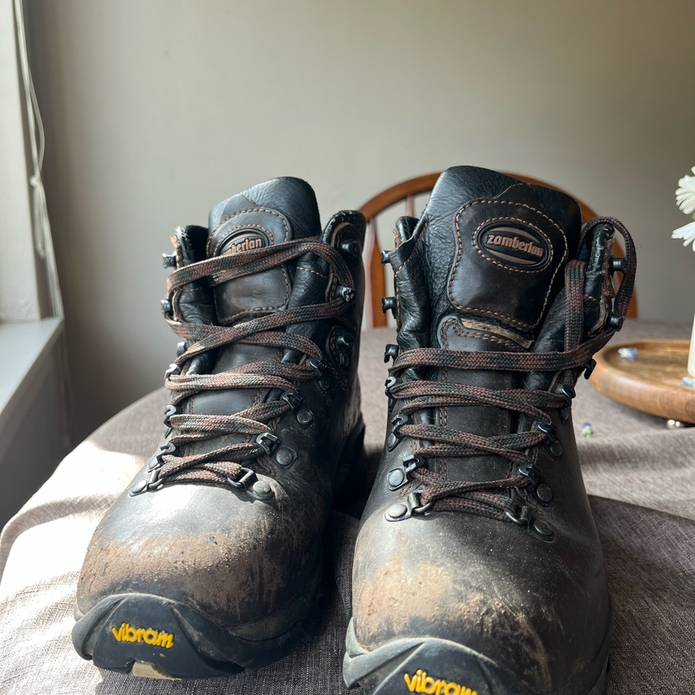 Zamberlan Size 7 Hiking Boot